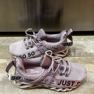 Stylish Women's Sneakers in Purple